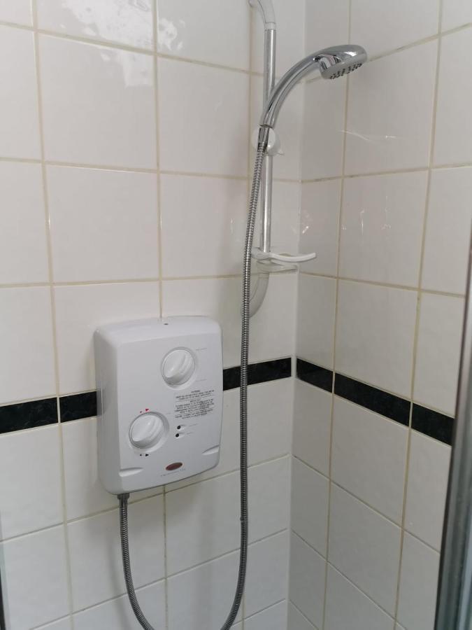 Sally 3 Apartment Galway Bagian luar foto